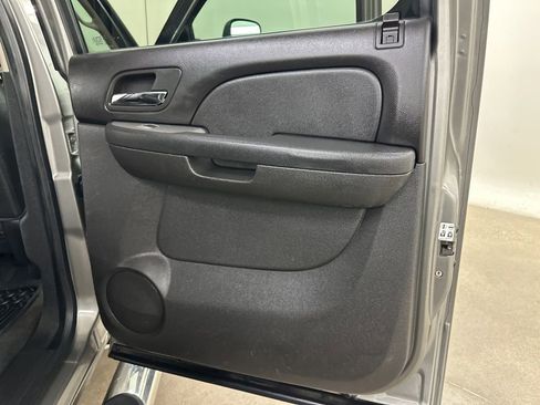 Used 2013 Chevrolet Silverado 2500 LTZ w/ LTZ Plus Package image 23