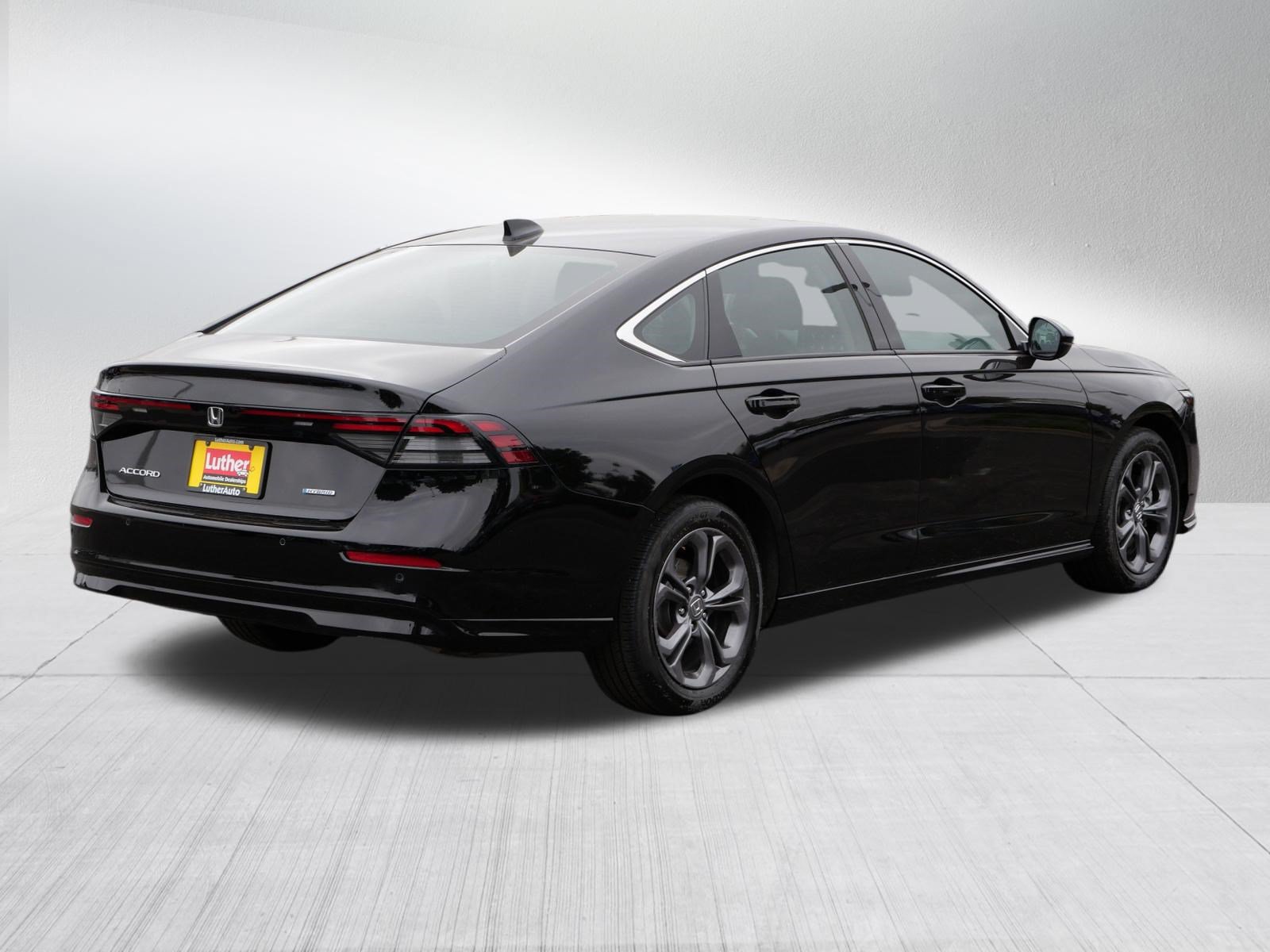 Used 2024 Honda Accord EX-L image 7