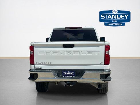 Used 2025 Chevrolet Silverado 2500 LT w/ Convenience Package AWD/4WD image 8