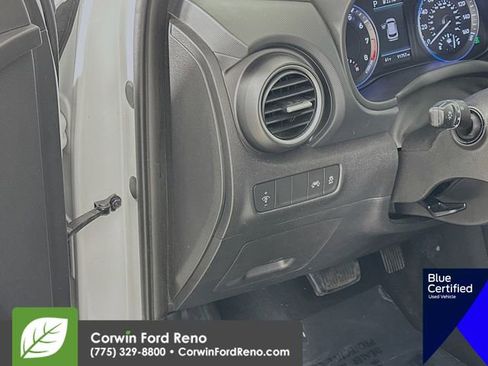 Used 2021 Hyundai Kona SE image 13