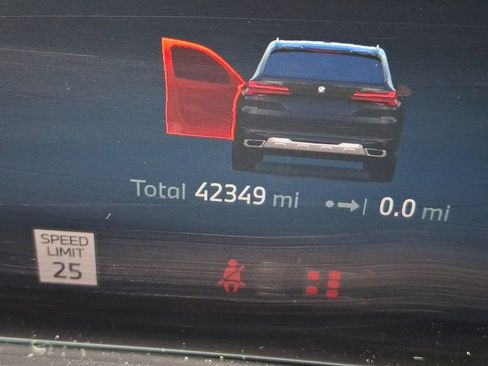 Used 2024 BMW X5 xDrive40i w/ Premium Package AWD/4WD image 14