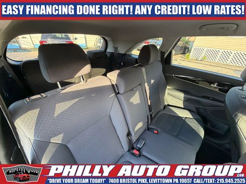 Used 2019 Kia Sorento FWD image 19