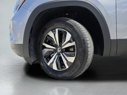Used 2024 Volkswagen Atlas SE FWD image 41