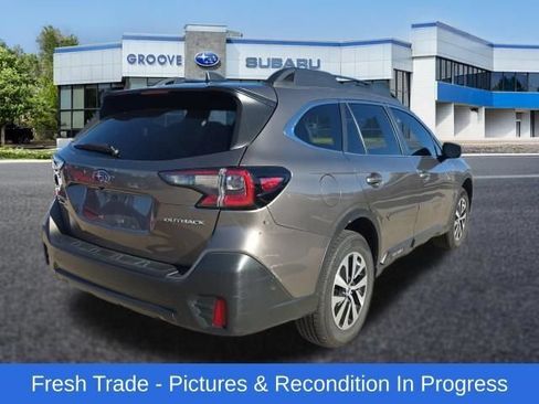 Certified 2022 Subaru Outback Premium AWD/4WD image 6