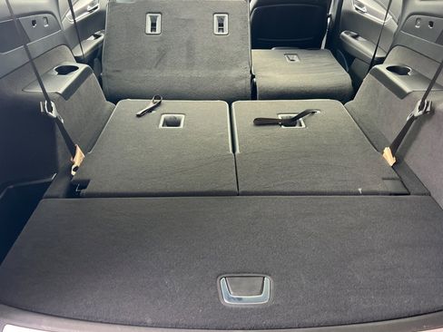 Certified 2025 Cadillac XT6 Luxury image 16