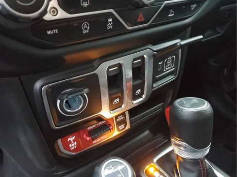 Certified 2023 Jeep Wrangler Rubicon image 15