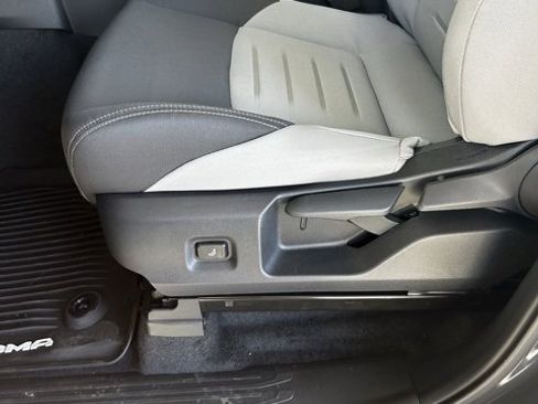 Used 2024 Toyota Tacoma TRD Off-Road image 12