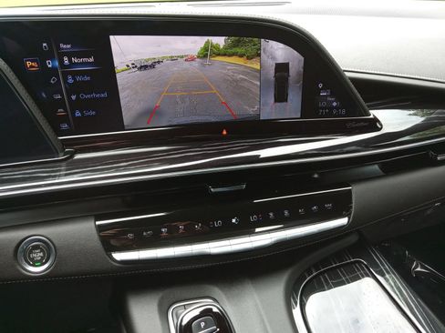 Used 2023 Cadillac Escalade Sport w/ LPO, ONYX Package AWD/4WD image 18