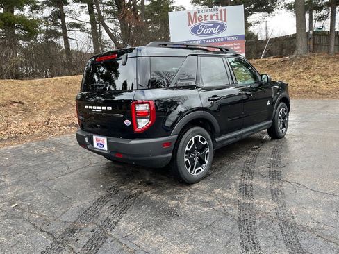 Used 2024 Ford Bronco Sport Outer Banks w/ Tech Package image 6