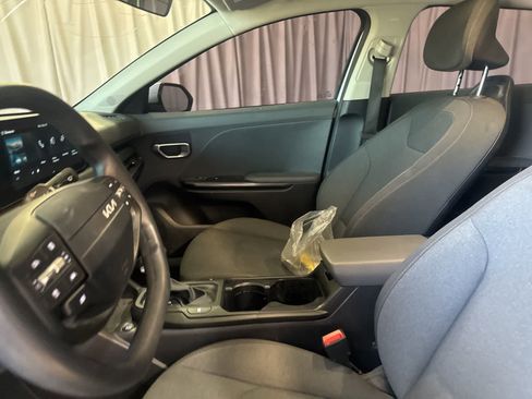 Used 2025 Kia K4 FWD image 19
