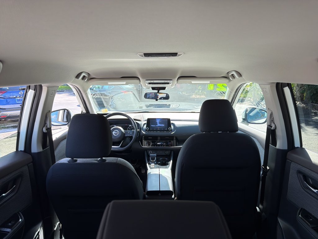 Used 2021 Nissan Rogue SV FWD image 33