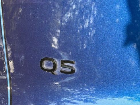 Used 2025 Audi Q5 Premium w/ Convenience Package AWD/4WD image 29