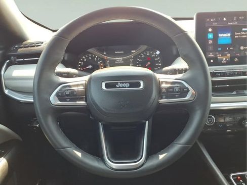 Used 2023 Jeep Compass Limited w/ Sun and Sound Group AWD/4WD image 15