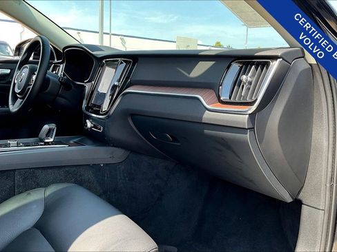 Certified 2024 Volvo V60 B5 Cross Country Plus image 21