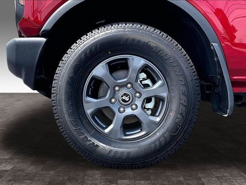 Used 2025 Ford Bronco 2-Door AWD/4WD image 34