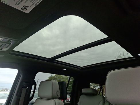 Certified 2024 GMC Yukon XL SLT w/ SLT Premium Package image 14