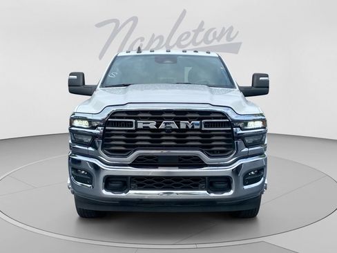 Used 2025 RAM 3500 Tradesman AWD/4WD image 9