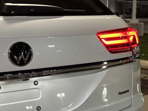 Certified 2023 Volkswagen Atlas Cross Sport SEL image 5