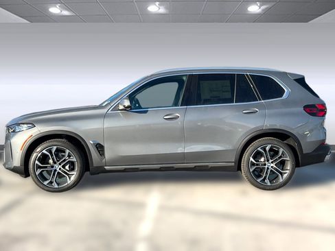 Used 2026 BMW X5 xDrive40i image 2