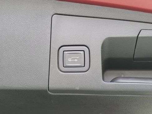 Used 2024 Cadillac XT5 Luxury image 12