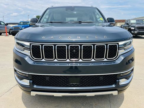 Used 2023 Jeep Wagoneer L Series III w/ Premium Group I AWD/4WD image 41