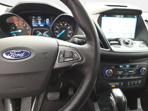 Used 2018 Ford Escape Titanium AWD/4WD image 16