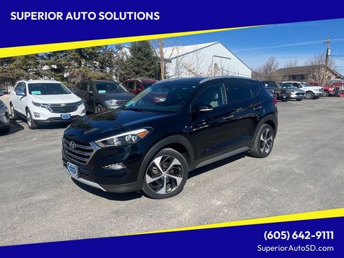 Used 2017 Hyundai Tucson Limited image 1