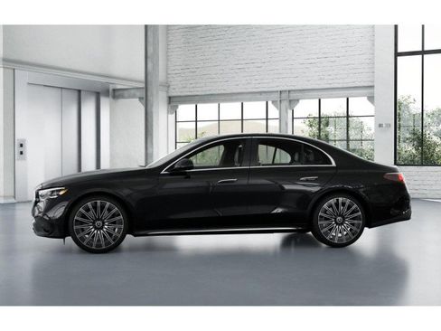 New 2026 Mercedes-Benz E 450 4MATIC Sedan image 34