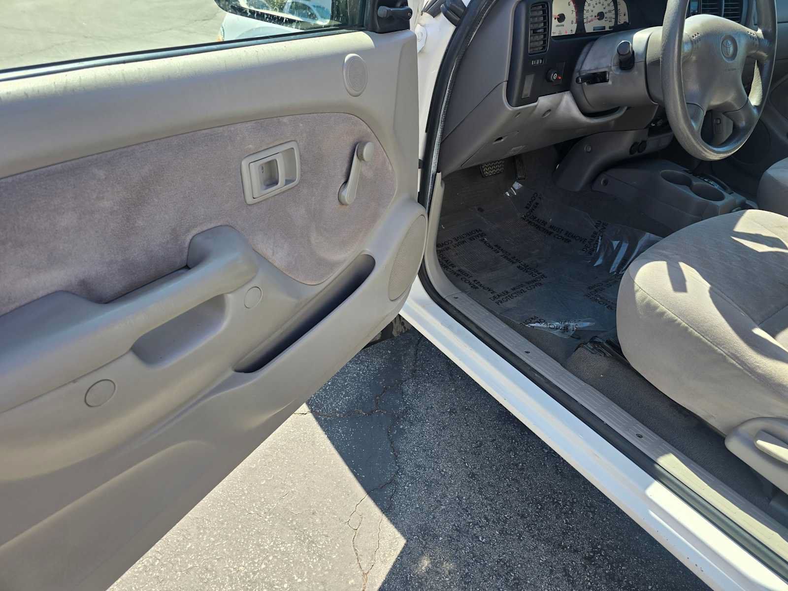 Used 2004 Toyota Tacoma 2WD Xtracab image 15