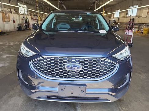 Used 2023 Ford Edge SEL AWD/4WD image 3
