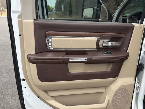 Used 2017 RAM 1500 Laramie w/ Convenience Group image 30