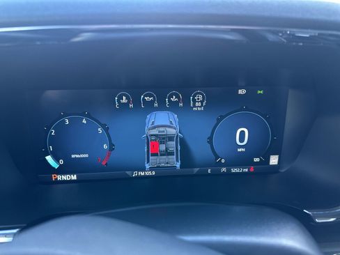 Used 2025 Ford F150 Lariat w/ Equipment Group 501A Mid image 12