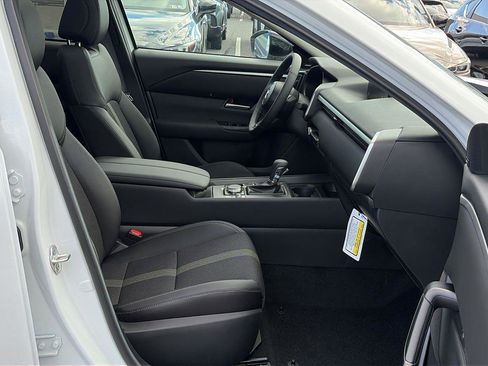 New 2025 MAZDA CX-50 AWD 2.5 S w/ Premium Package image 31