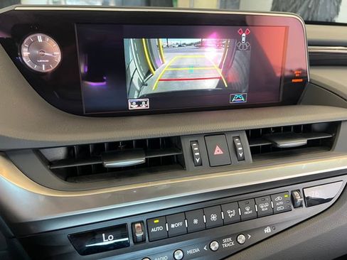 Used 2020 Lexus ES 350 w/ Accessory Package FWD image 31