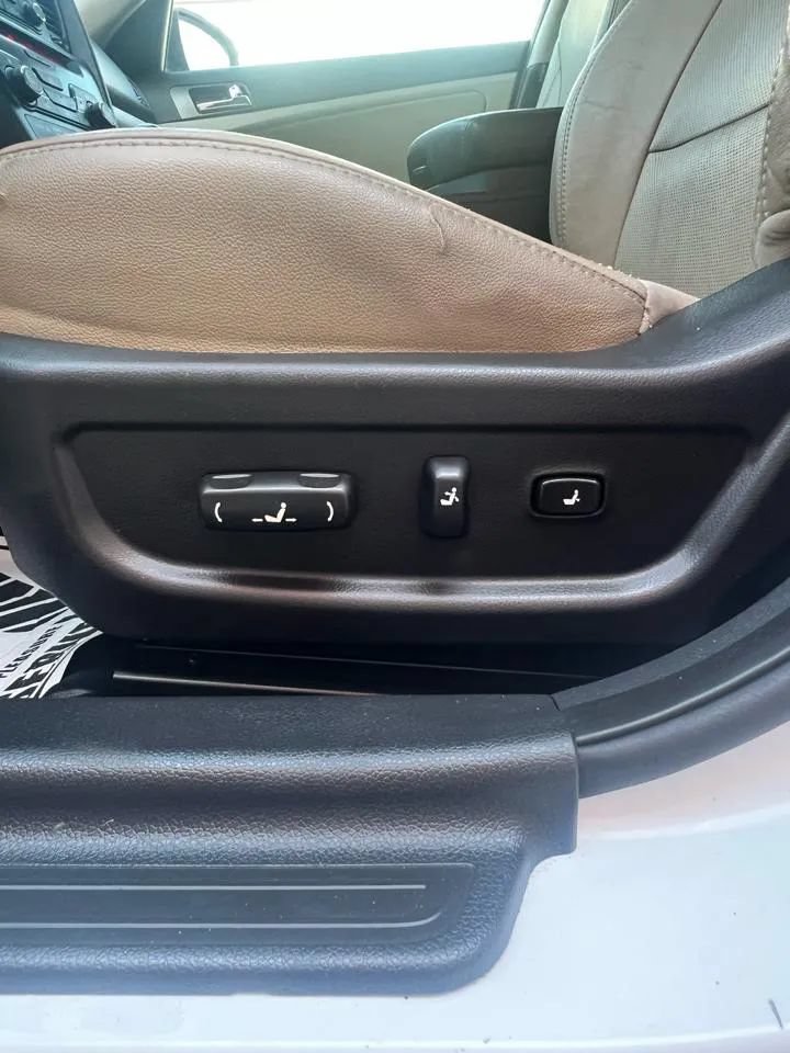 Used 2012 Kia Optima EX FWD image 27