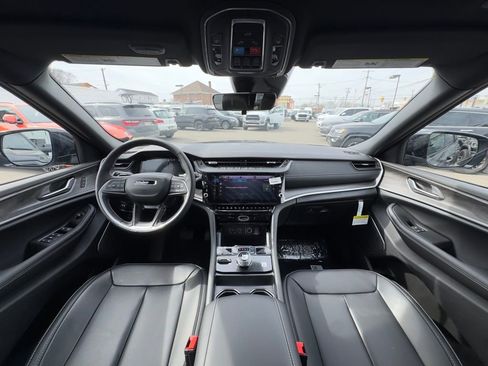 New 2026 Jeep Grand Cherokee L Limited w/ Limited Altitude Package image 10