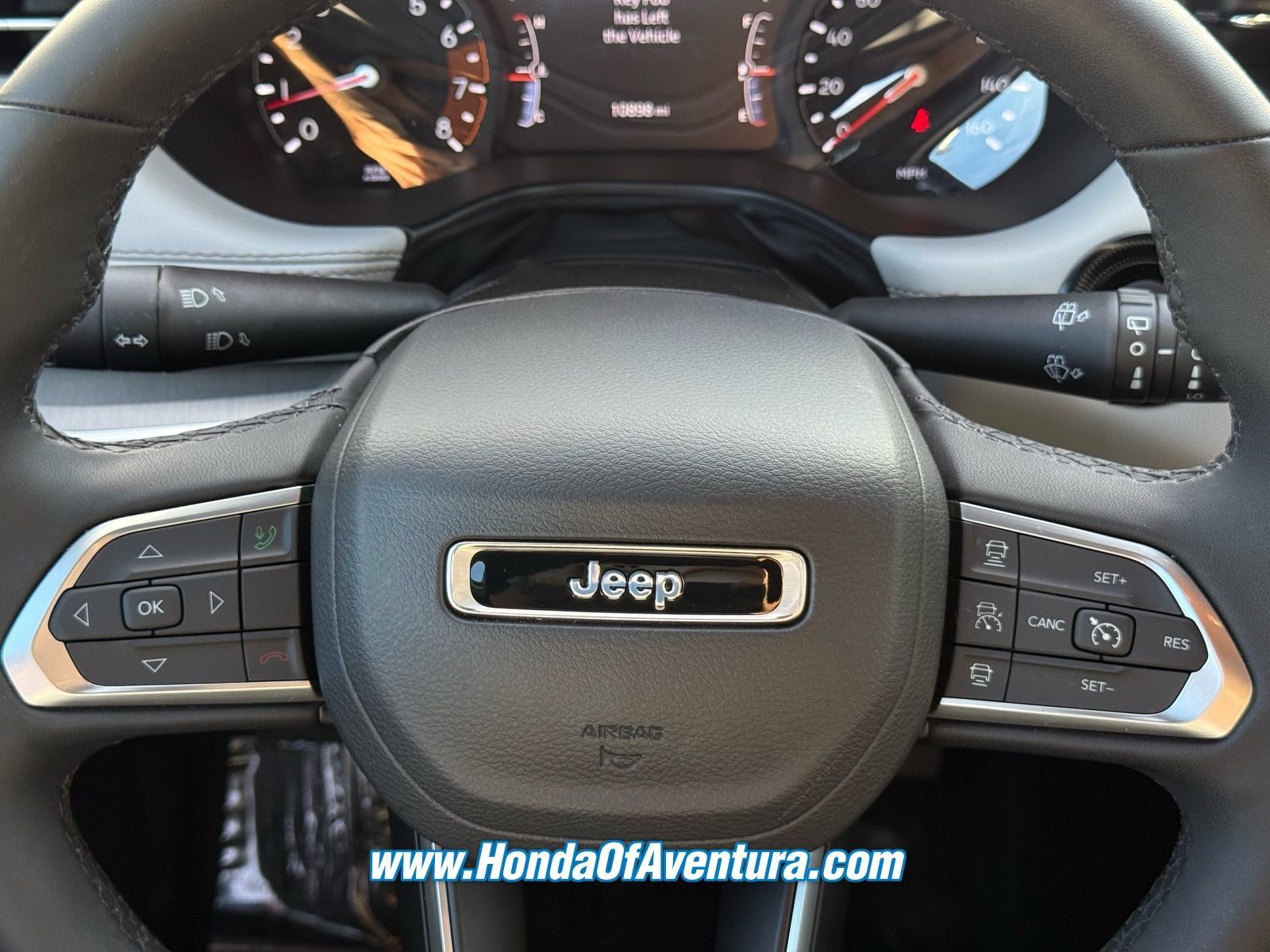Used 2026 Jeep Compass Limited AWD/4WD image 14