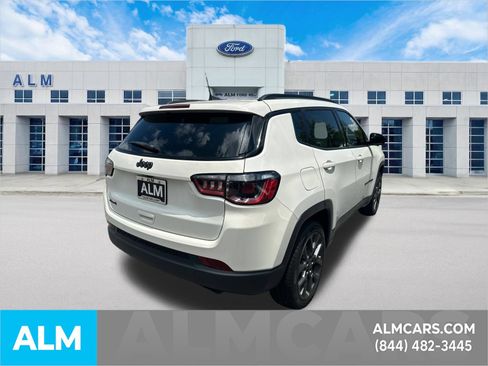 Used 2021 Jeep Compass Latitude AWD/4WD image 5