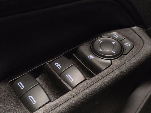 Used 2021 Chevrolet Equinox LT image 27