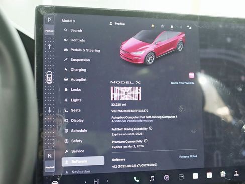 Used 2024 Tesla Model X Plaid image 24