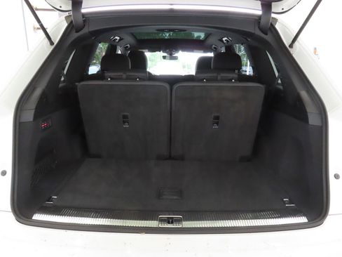 Used 2025 Audi Q7 3.0T Premium Plus AWD/4WD image 23