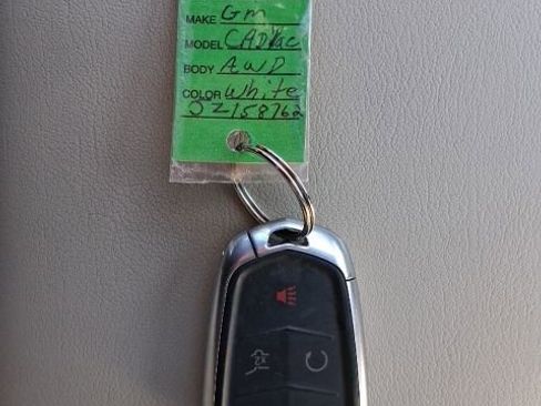 Used 2018 Cadillac XT5 Luxury w/ Driver Awareness Package image 17