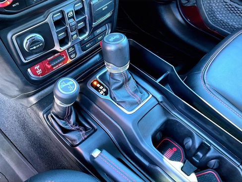 Certified 2021 Jeep Wrangler Unlimited Rubicon image 30