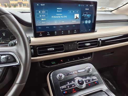 Certified 2021 Lincoln Nautilus AWD w/ Equipment Group 101A image 24