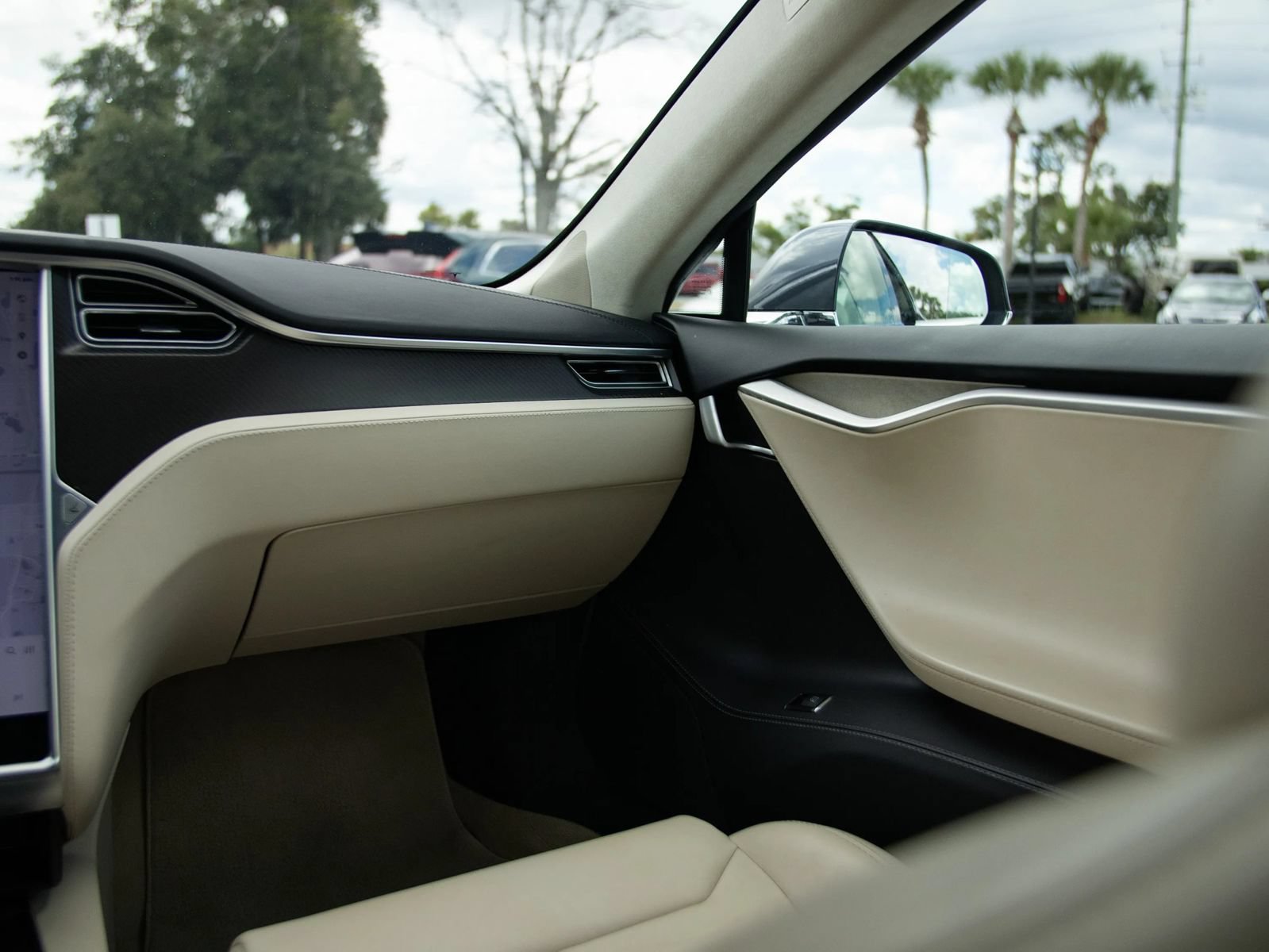 Used 2018 Tesla Model S 75D AWD/4WD image 32