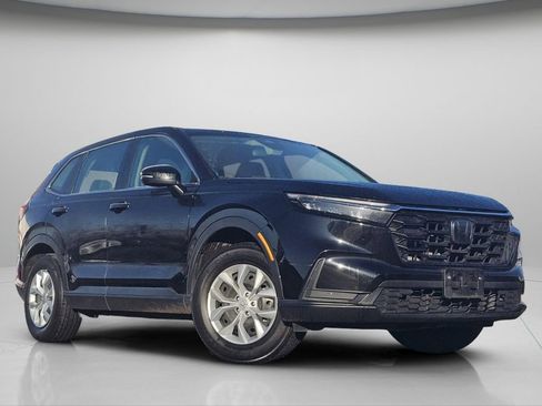 Used 2023 Honda CR-V LX image 2