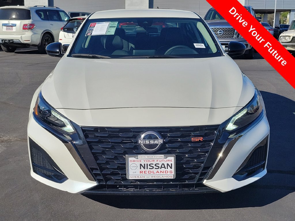 Used 2025 Nissan Altima 2.5 SR AWD/4WD image 35
