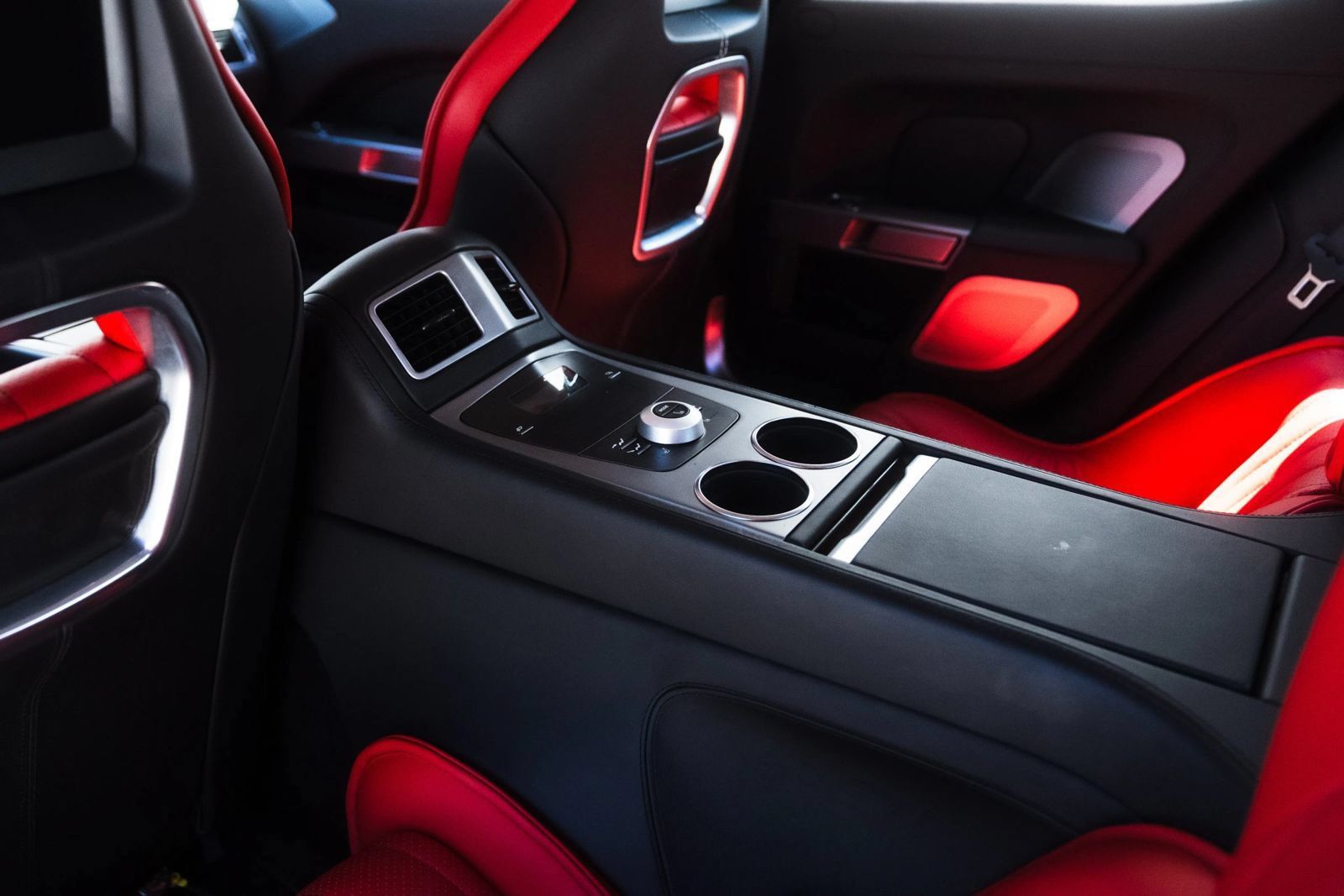 Used 2011 Aston Martin Rapide RWD image 19