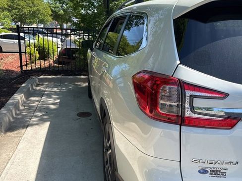 Used 2023 Subaru Ascent Limited w/ Technology Package AWD/4WD image 3