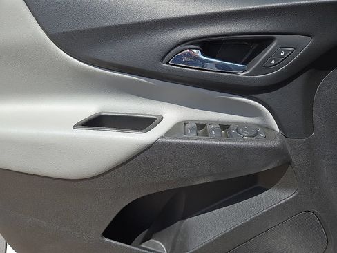 Used 2021 Chevrolet Equinox LS w/ LS Convenience Package FWD image 20